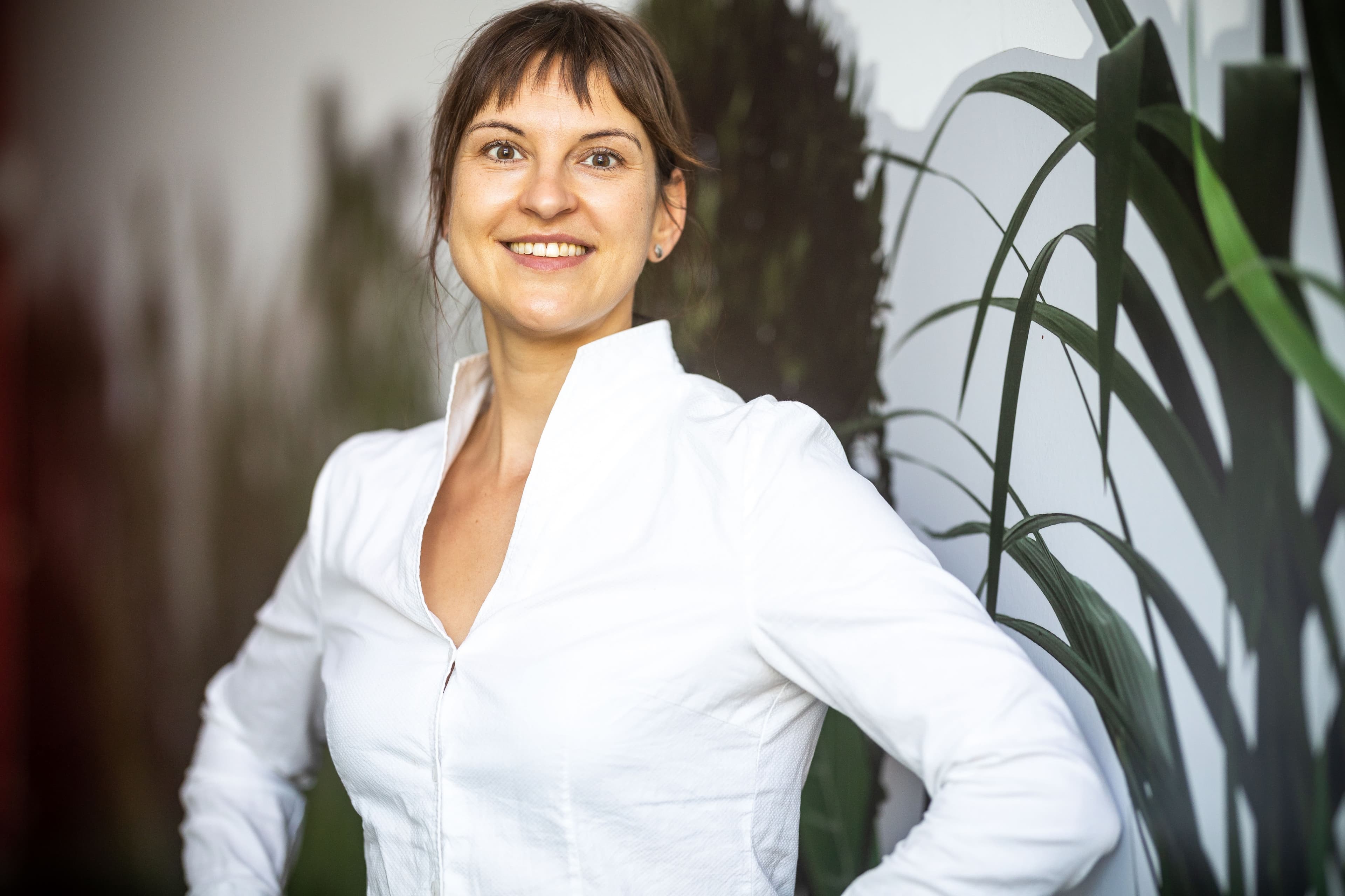 Dr. Nicole Lenz